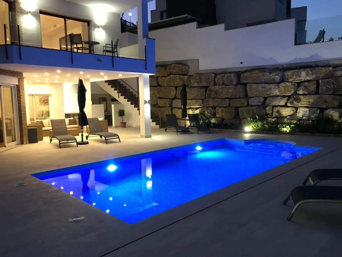 Luxury Villa For 12 People El Faro